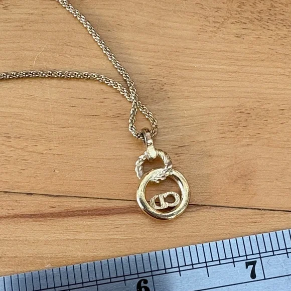 Christian Dior CD Circle Logo Pendant Necklace Gold Rope Chain 15.5-17.5" - Picture 8 of 13